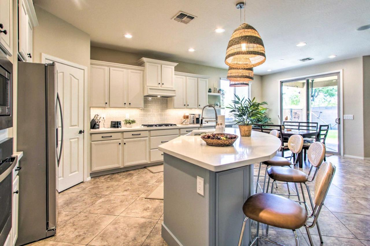 Family-Friendly Goodyear Home With Private Pool Esterno foto