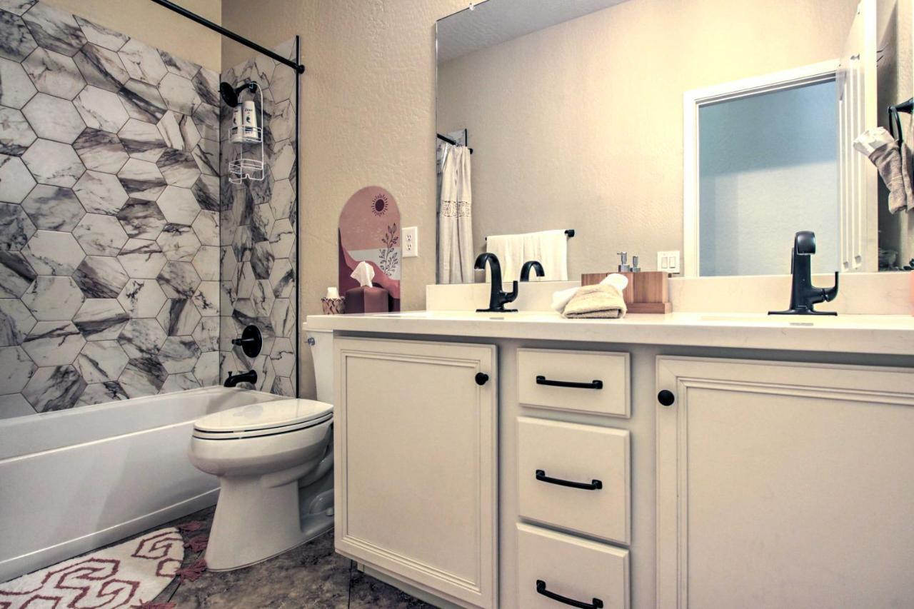 Family-Friendly Goodyear Home With Private Pool Esterno foto